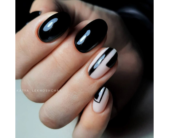 Изображение 5 Гель-лак Kira Nails №035 (черный, эмаль), 6 мл, Объем (мл, г): 6, Цвет: 035