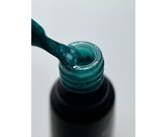 Изображение 2 Камуфлирующая база для ногтей Siller Terrazzo Base 8 мл, № 8 зеленая с черной поталью, Объем (мл, г): 8, Цвет: 008