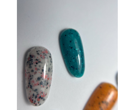 Изображение 3 Камуфлирующая база для ногтей Siller Terrazzo Base 8 мл, № 8 зеленая с черной поталью, Объем (мл, г): 8, Цвет: 008