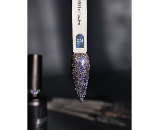 Зображення 4 Гель-лак світловідбиваючий "котяче око" ADORE prof. cat's eye 7,5 мл Z-05 синій з фіолетовими переливами, Об'єм (мл, г): 7.5, Колір: Z-05 синій з фіолетовими переливами