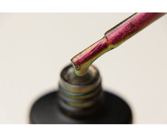 Зображення 3 Гель-лак Couture Colour Galaxy Touch GT04 золотисто-рожевий (ефект 'Cat Eye'), 9 мл, Об'єм (мл, г): 9, Колір: GT04