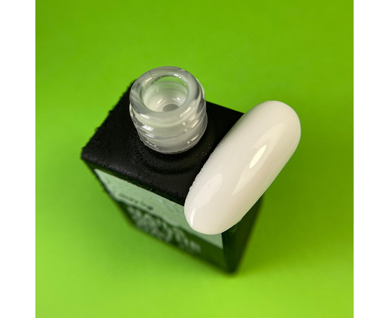 Зображення 2 Nails of the Day Milky top – ніжно-молочний топ без липкого шару для нігтів, 10 мл, Об'єм (мл, г): 10, Колір: Milky