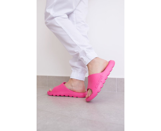 Изображение 2 Обувь медицинская шлепанцы Coqui Lou розовый неоновый р. 39, "БЕЛЫЙ ХАЛАТ" 448-337-867, Размер: 39, Цвет: розовый