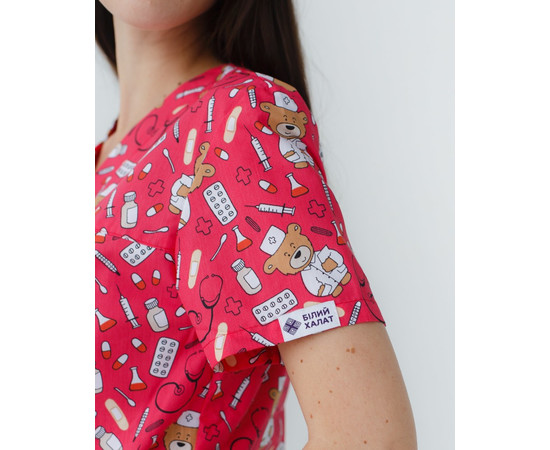 Зображення 6 Медичний костюм із принтом жіночий Топаз Bear red р. 40, "БІЛИЙ ХАЛАТ" 138-343-559, Розмір: 40, Цвет: bear red