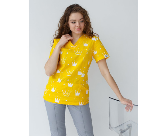 Зображення 3 Медичний костюм із принтом жіночий Топаз корона жовтий р. 46, "БІЛИЙ ХАЛАТ" 137-328-767, Розмір: 46, Цвет: корона жовта