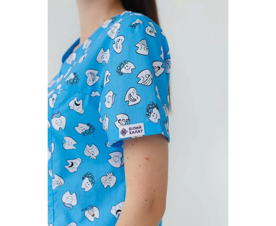 Зображення 2 Медична сорочка жіноча Топаз принт Dentist blue р. 42, "БІЛИЙ ХАЛАТ" 126-376-776, Розмір: 42, Цвет: dentist blue