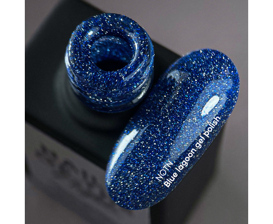 Изображение 2 Nails Of The Night Cocktails gel Blue Lagoon – голубой светоотражающий гель-лак для ногтей, 10 мл, Объем (мл, г): 10, Цвет: Blue Lagoon