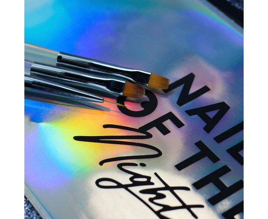 Зображення 4 Пензлик овал зі зручною прозорою ручкою з переливаючим ефектом Nail Art Brush Nails Of The Night 