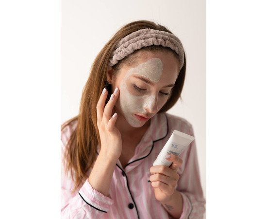 Зображення 4 Маска для шкіри з акне з бензоїл пероксидом Eco.prof.cosmetics Treatment Mask, 50 мл