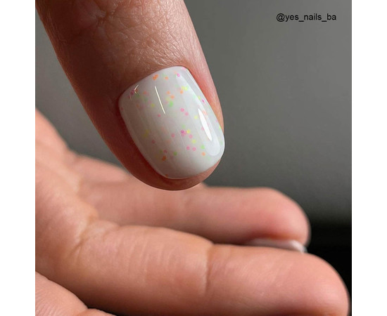 Изображение 5 Гель-лак Kira Nails Yoghurt Boom! №001 (помадка ванильная с неоновыми блестками, йогурт), 6 мл, Объем (мл, г): 6, Цвет: 001