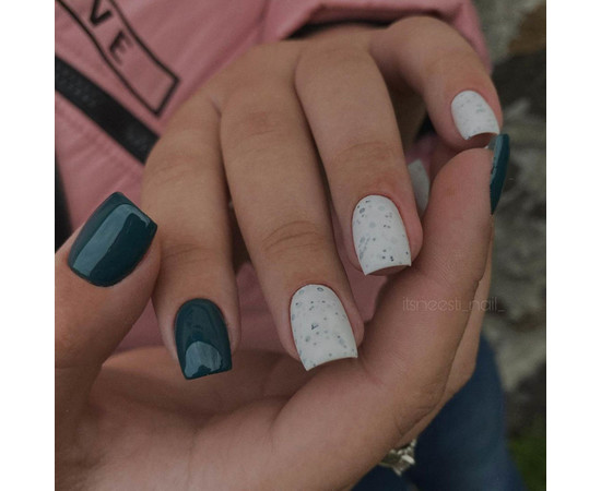 Изображение 5 Гель-лак Kira Nails Yoghurt Boom! №003 (белая зефирка с неоновыми блестками, йогурт), 6 мл, Объем (мл, г): 6, Цвет: 003