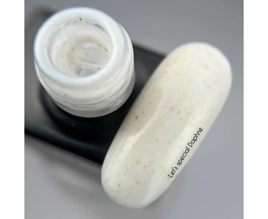 Изображение 2 Nails of the Day Let’s special Bridgerton Daphne – молочный с золотой поталью гель-лак для ногтей, 10 мл, Объем (мл, г): 10, Цвет: Daphne