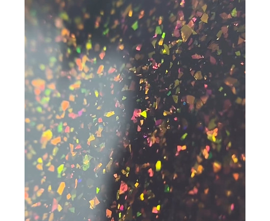 Изображение 2 Камуфлирующая база LUXTON Miss Base №002 бледный молочно-бежево-розовый с поталью, 10 мл, Объем (мл, г): 10, Цвет: 002