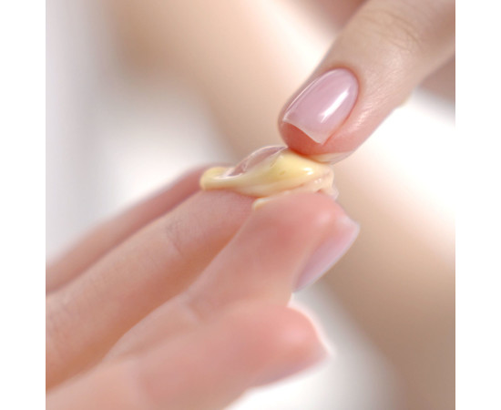 Зображення 4 Сироватка навколо очей Kaetana покращує лімфодринаж, розгладжує зморшки, зі стовбуровими клітинами швейцарських яблук, екстрактами фіалки та білого чаю, 30 мл