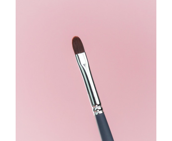 Зображення 2 Пензель для геля овальний Nails of the Day Professional Brush Oval №6