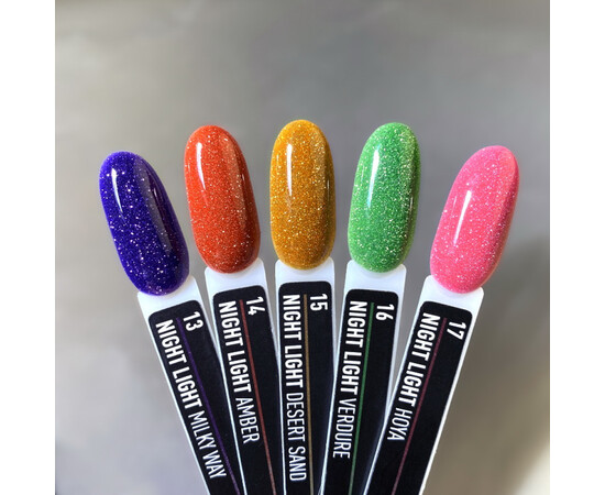 Зображення 2 Світловідбивний гель-лак із шиммером NUB Night Light №016 Verdure трав'яно-зелений, 8 мл, Об'єм (мл, г): 8, Колір: 016