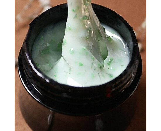 Изображение 2 Молочный моделирующий гель Victoria Avdeeva Milky Flower Gel №5 с зелеными сухоцветами, 15 мл, Объем (мл, г): 15, Цвет: 05