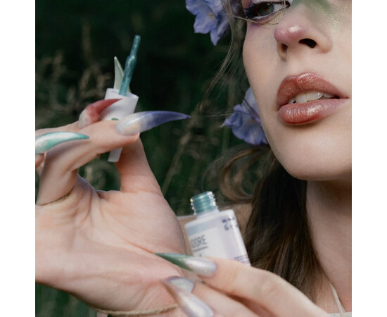 Изображение 3 Гель-лак стеклянный "кошачий глаз"-хамелеон Adore Gel Polish Cat's Eye A-07 мятный, 8 мл, Объем (мл, г): 8, Цвет: A-07