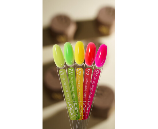 Зображення 3 Камуфлююча база Valeri French Base 44, 12 мл, Об'єм (мл, г): 12, Колір: 044