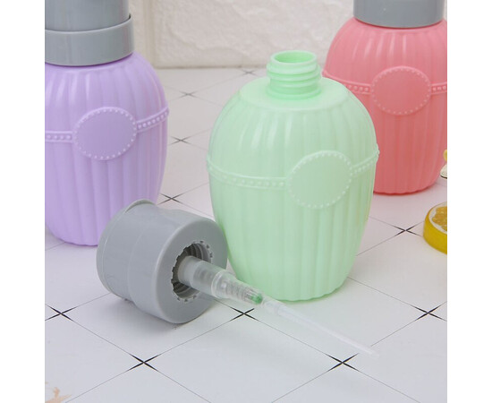 Зображення 3 Пляшка з помпою для спонжика зелена, 250 мл