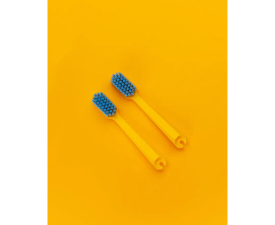 Зображення 3 Дорожній набір запасних щіток Curaprox для CS 5460, Yellow 2 шт