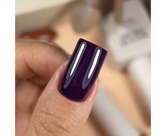 Зображення 5 Nails of the Day Gel polish Amethyst – темно-фіолетовий гель-лак, що перекривається в один шар, 10 мл, Об'єм (мл, г): 10, Колір: 356 Amethyst