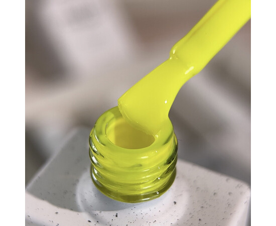 Изображение 3 Nails of the Day Gel polish Ванана – неоново-желтый гель-лак, перекрывающийся в один слой, 10 мл, Объем (мл, г): 10, Цвет: 228 Вanana