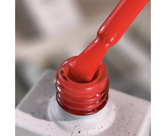 Изображение 3 Nails of the Day Gel polish Watermelon – насыщенный кораллово-красный гель-лак, перекрывающийся в один слой, 10 мл, Объем (мл, г): 10, Цвет: 215 Watermelon