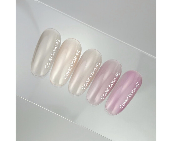 Зображення 3 Nails of the Day Cover Basе 44 light pigment – легкопігментоване напівпрозоре персикове базове покриття для нігтів, 10 мл, Об'єм (мл, г): 10, Колір: 44