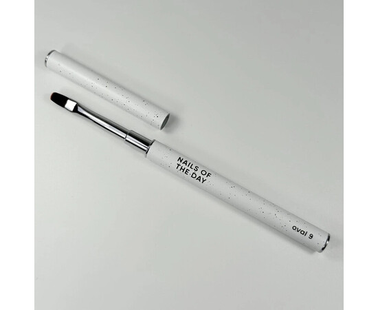 Изображение 6 Кисточка для выкладки геля плоский овал 9 мм.