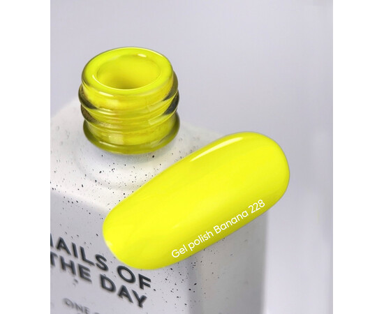 Изображение 2 Nails of the Day Gel polish Ванана – неоново-желтый гель-лак, перекрывающийся в один слой, 10 мл, Объем (мл, г): 10, Цвет: 228 Вanana