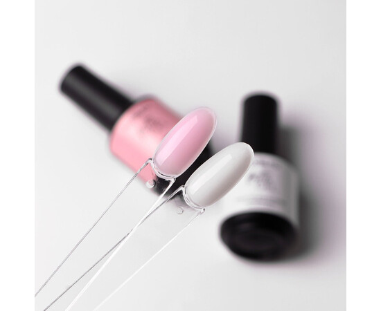 Зображення 3 Рідкий гель для нігтів Komilfo Bottle Gel Milky White Intense, з пензликом, 15 мл, Об'єм (мл, г): 15, Колір: Milky White Intense