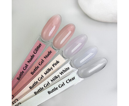 Изображение 2 Жидкий гель для ногтей Komilfo Bottle Gel Milky Pink, с кисточкой, 15 мл, Объем (мл, г): 15, Цвет: Milky Pink