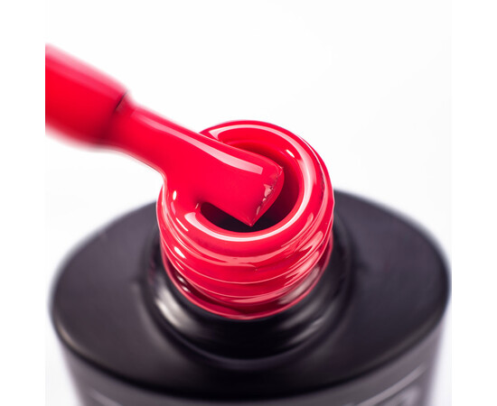 Зображення 2 Гель-лак Komilfo Deluxe Series D084 малиновий, емаль, 8 мл, Об'єм (мл, г): 8, Колір: 084