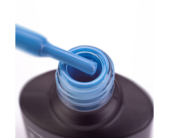 Зображення 2 Гель-лак Komilfo Deluxe Series D134 темно-блакитний, емаль, 8 мл, Об'єм (мл, г): 8, Колір: 134