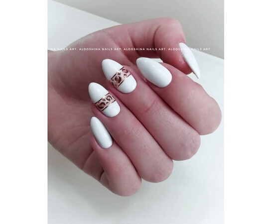 Зображення 5 Гель-лак Komilfo Deluxe Series D002 білий порцеляновий, емаль, 15 мл, Об'єм (мл, г): 15, Колір: 002