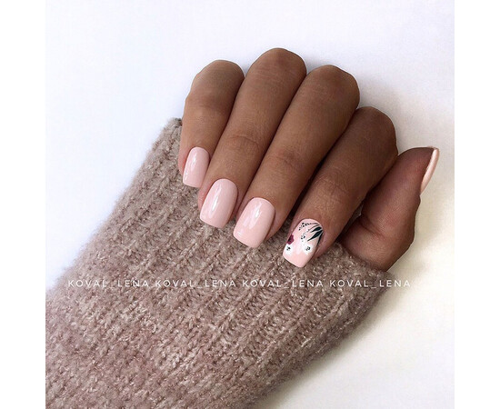 Зображення 5 Гель-лак Komilfo Deluxe Series D005 світлий кремово-рожевий, емаль, 8 мл, Об'єм (мл, г): 8, Колір: 005