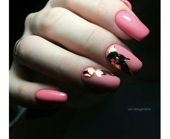 Зображення 5 Гель-лак Komilfo Deluxe Series D020 насичений рожевий, емаль, 8 мл, Об'єм (мл, г): 8, Колір: 020