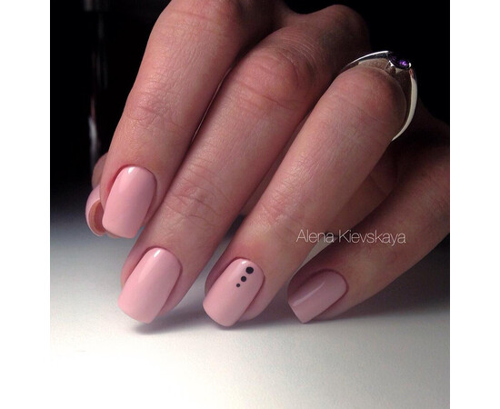 Зображення 5 Гель-лак Komilfo Deluxe Series D026 світлий кремово-бежево-рожевий, емаль, 8 мл, Об'єм (мл, г): 8, Колір: 026