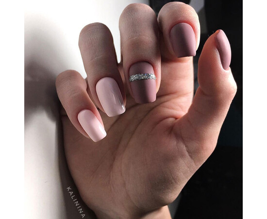 Зображення 5 Гель-лак Komilfo Deluxe Series D032 кремовий, емаль, 8 мл, Об'єм (мл, г): 8, Колір: 032