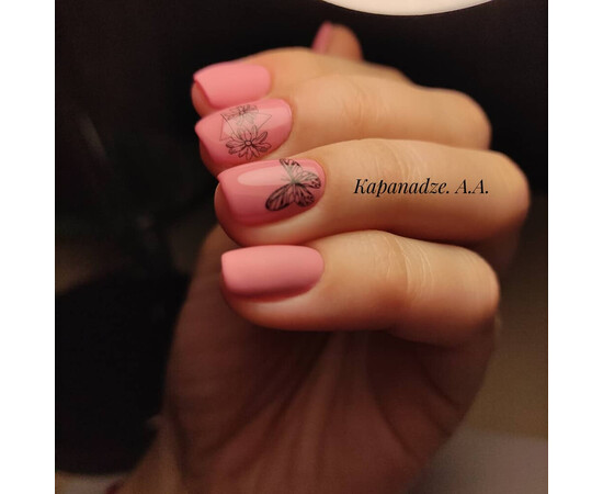 Зображення 5 Гель-лак Komilfo Deluxe Series D054 світлий коралово-рожевий, емаль, 8 мл, Об'єм (мл, г): 8, Колір: 054