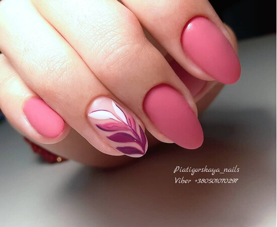 Зображення 4 Гель-лак Komilfo Deluxe Series D056 темний коралово-рожевий, емаль, 8 мл, Об'єм (мл, г): 8, Колір: 056