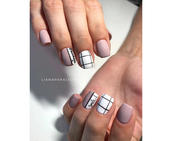 Зображення 5 Гель-лак Komilfo Deluxe Series D067 димчасто-лілово-бежевий, емаль, 8 мл, Об'єм (мл, г): 8, Колір: 067