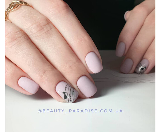 Зображення 3 Гель-лак Komilfo Deluxe Series D068 приглушений сіро-ліловий, емаль, 8 мл, Об'єм (мл, г): 8, Колір: 068