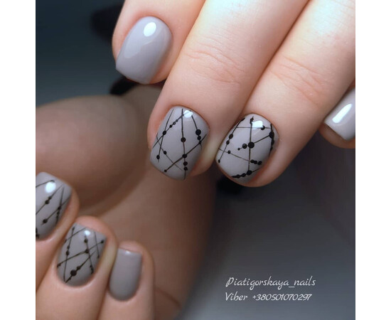 Зображення 4 Гель-лак Komilfo Deluxe Series D070 сірий, емаль, 8 мл, Об'єм (мл, г): 8, Колір: 070