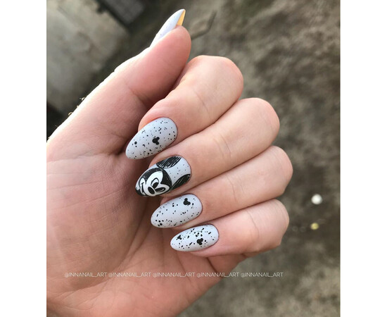 Зображення 4 Гель-лак Komilfo Deluxe Series D072 світлий блакитно-сірий, з ледве помітним шиммером, 8 мл, Об'єм (мл, г): 8, Колір: 072