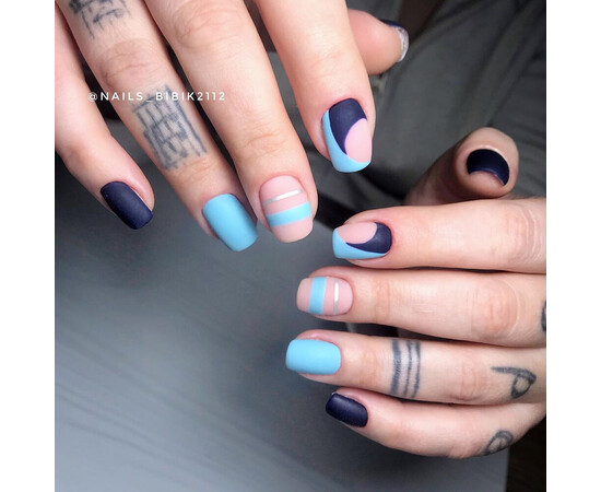 Зображення 4 Гель-лак Komilfo Deluxe Series D140 небесний, емаль, 8 мл, Об'єм (мл, г): 8, Колір: 140