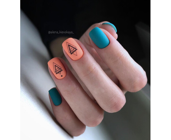 Зображення 4 Гель-лак Komilfo Deluxe Series D151 темний бірюзово-зелений, емаль, 8 мл, Об'єм (мл, г): 8, Колір: 151