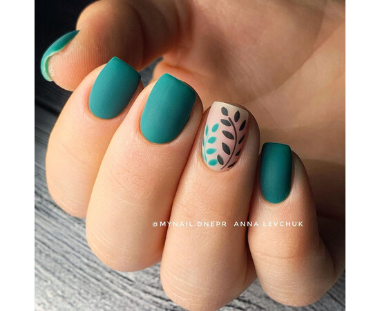 Зображення 5 Гель-лак Komilfo Deluxe Series D153 зелений, емаль, 8 мл, Об'єм (мл, г): 8, Колір: 153