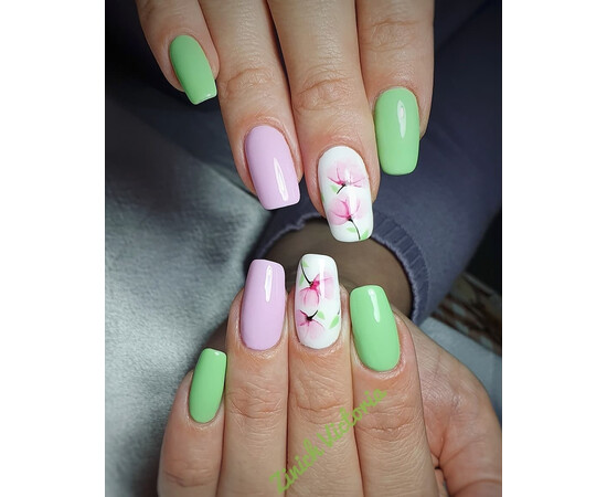 Зображення 4 Гель-лак Komilfo Deluxe Series D160 салатовий, емаль, 8 мл, Об'єм (мл, г): 8, Колір: 160